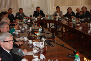 Posiedzenie Prezydium Wojewódzkiej Komisji Dialogu Społecznego w Krakowie – 8 grudnia
                                2011 r.
